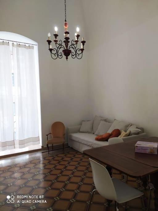 Dante Alighieri House Apartment Бари Екстериор снимка